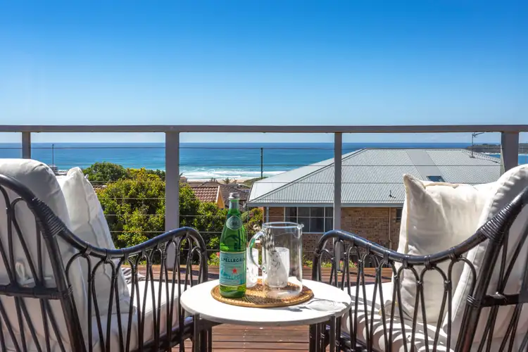 16 Hoolong Avenue, Kiama Downs NSW 2533