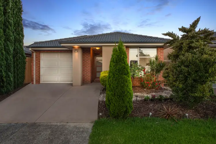 34 Saffron Avenue, Officer VIC 3809