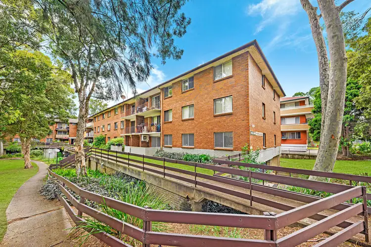 25/162 Sandal Cresent, Carramar NSW 2163