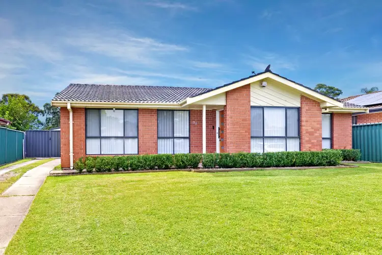 30 Goldmark Crescent, Cranebrook NSW 2749