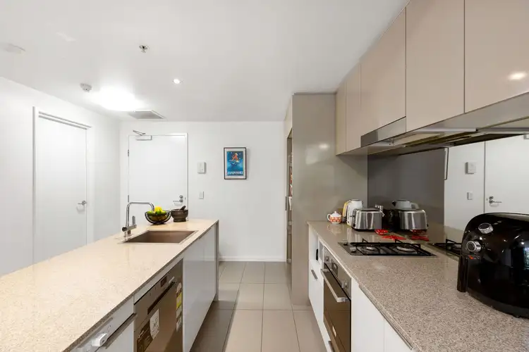 Fourth view of Homely apartment listing, 30108/2 Harbour Road, Hamilton QLD 4007