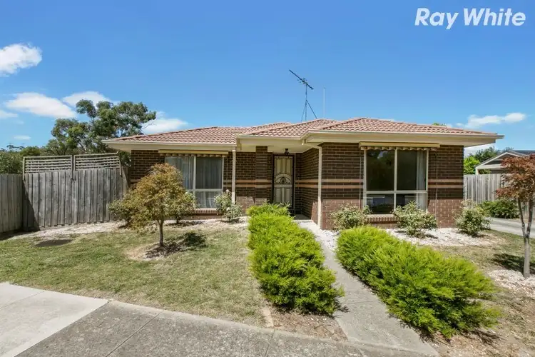 1/90 Manna Gum Drive, Pakenham VIC 3810