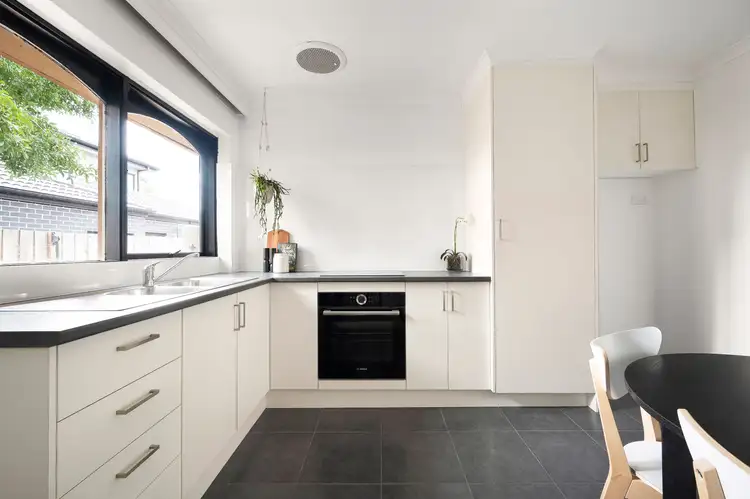 Fifth view of Homely unit listing, 2/6 Vale Street, Pascoe Vale VIC 3044