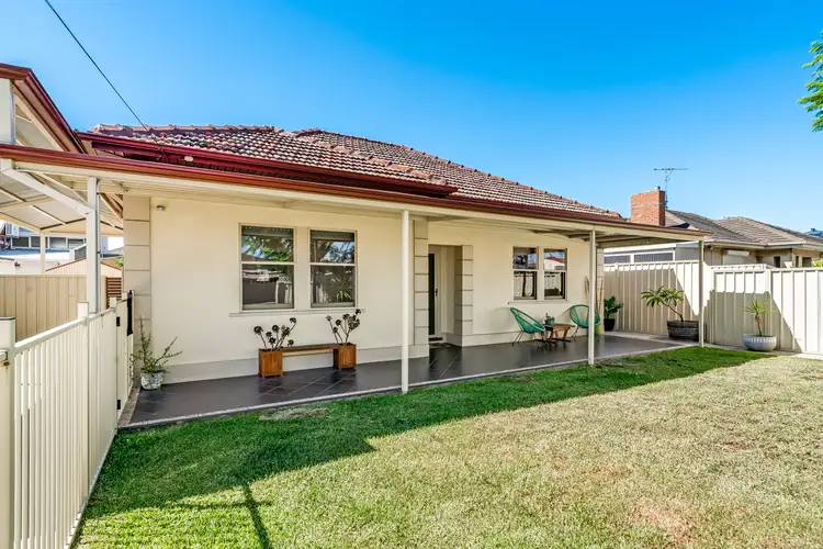 1/5 Honeyton Street, Seaton SA 5023