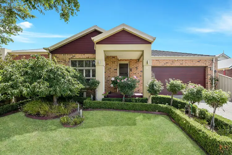 72 Fairholme Boulevard, Berwick VIC 3806