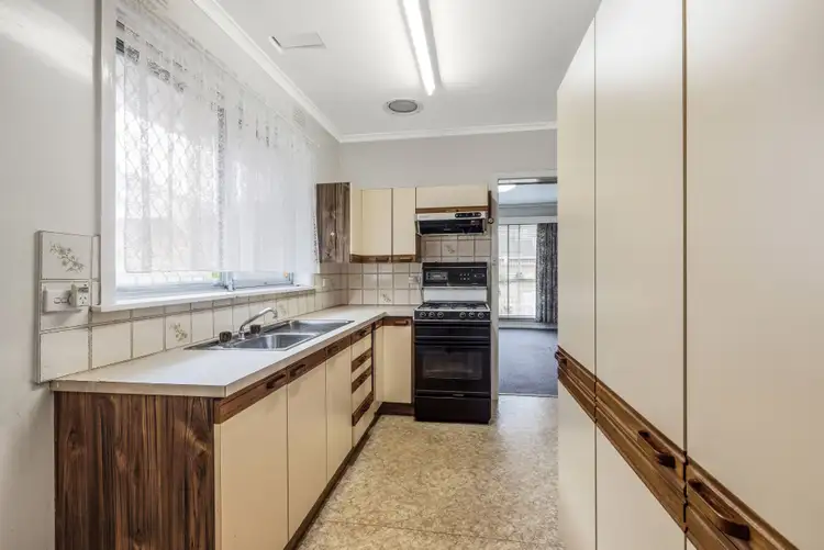 Second view of Homely unit listing, 4/10 Dalny Road, Murrumbeena VIC 3163
