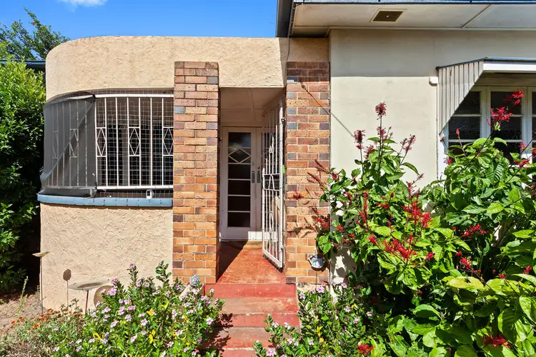 136 Holberton Street, Newtown QLD 4350