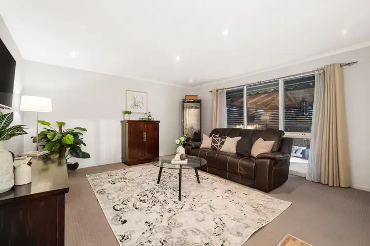 Fifth view of Homely house listing, 2 Pacific Close, Wantirna VIC 3152