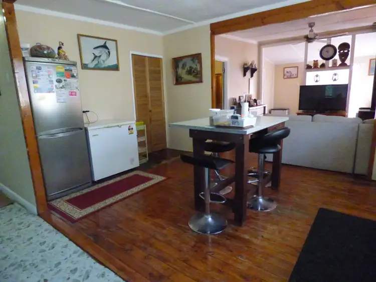 Fifth view of Homely house listing, 88-90 Jane Street, Dirranbandi QLD 4486