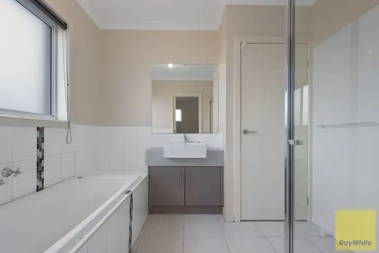 Fifth view of Homely house listing, 1 Lucy Close, Tarneit VIC 3029