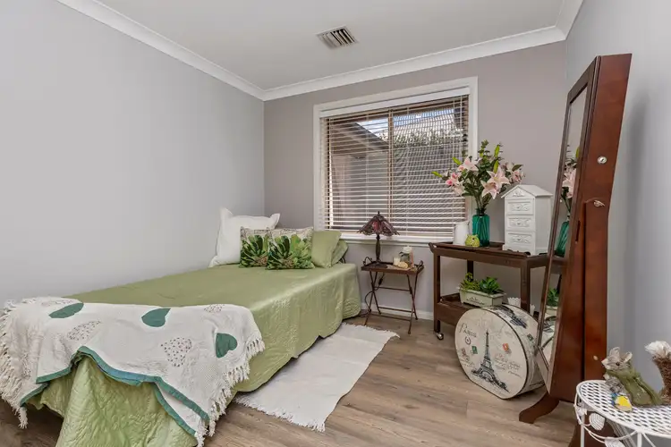 Seventh view of Homely house listing, 1 Raeburn Crescent, Lake Albert NSW 2650