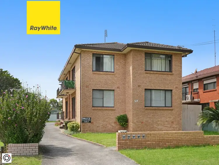 33 Carlotta Cresent, Warrawong NSW 2502