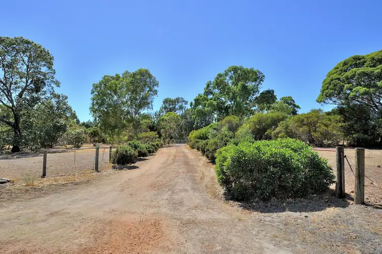 21 Kingsford Place, Bullsbrook WA 6084