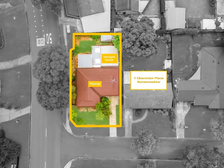 1 Charmian Place, Rosemeadow NSW 2560
