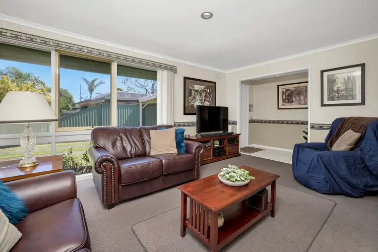 Fifth view of Homely house listing, 2 Magnolia Court, Werribee VIC 3030