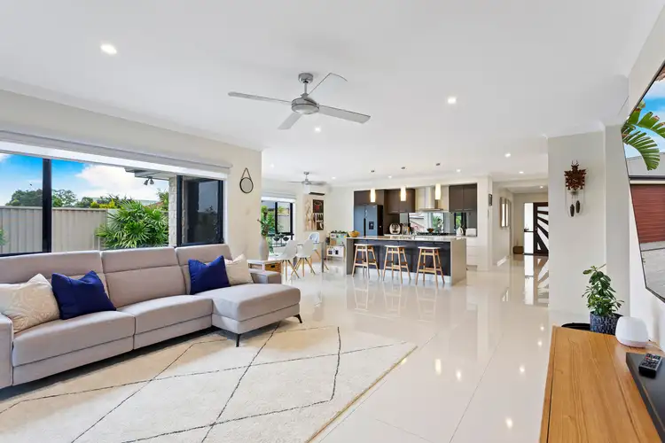 2 Edmund Court, Warner QLD 4500