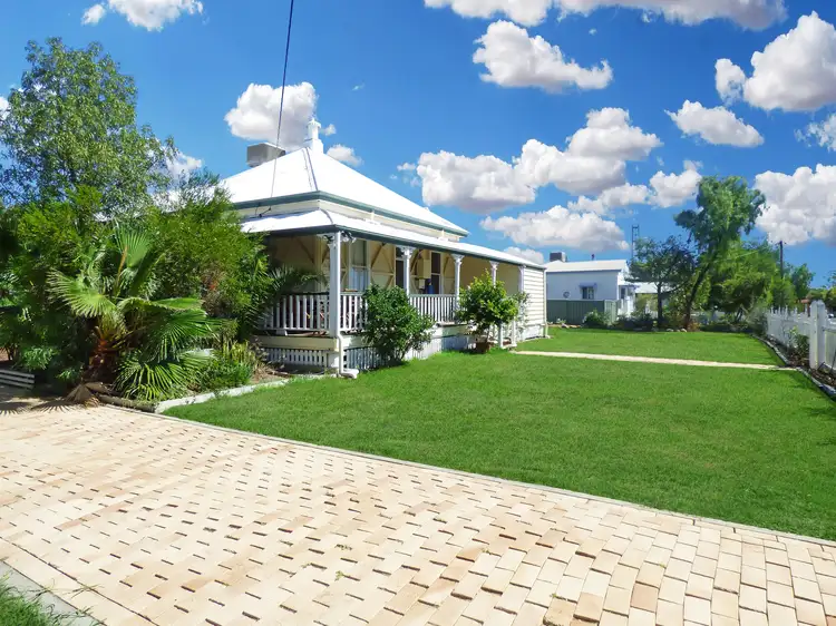 5 Spencer Street, Roma QLD 4455