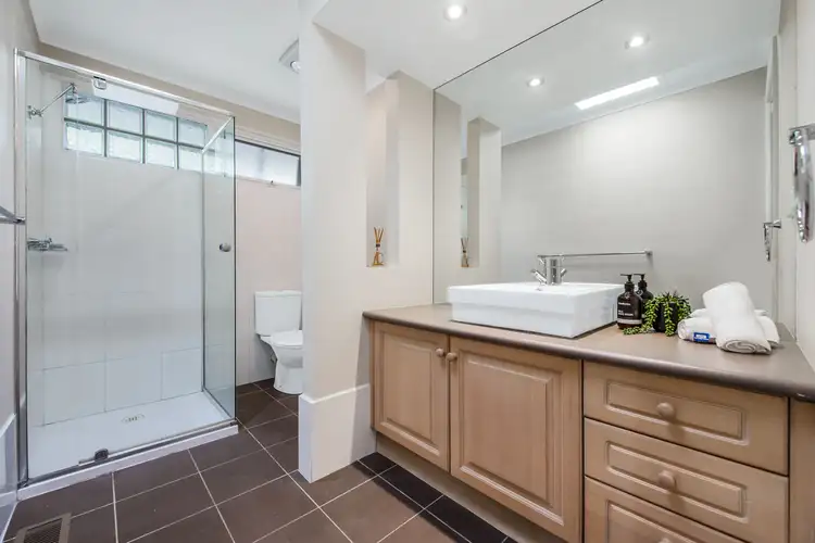 Sixth view of Homely house listing, 5 Bizley Street, Mount Waverley VIC 3149