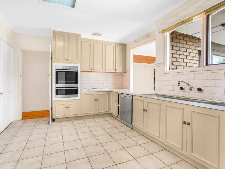 Fifth view of Homely house listing, 2 Finch Road, Werribee South VIC 3030