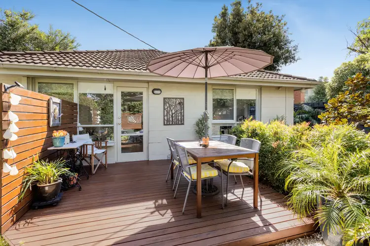 Main view of Homely unit listing, 1/5 Derry Street, Bentleigh East VIC 3165