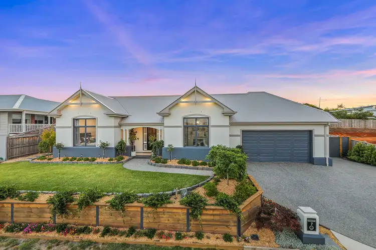 7 Harrods Close, Drouin VIC 3818