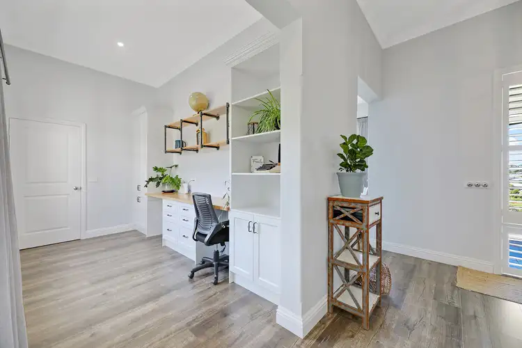 Fifth view of Homely house listing, 7 Harrods Close, Drouin VIC 3818