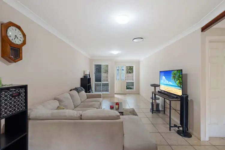 Fourth view of Homely unit listing, 2/5 Clark Terrace, Sandstone Point QLD 4511