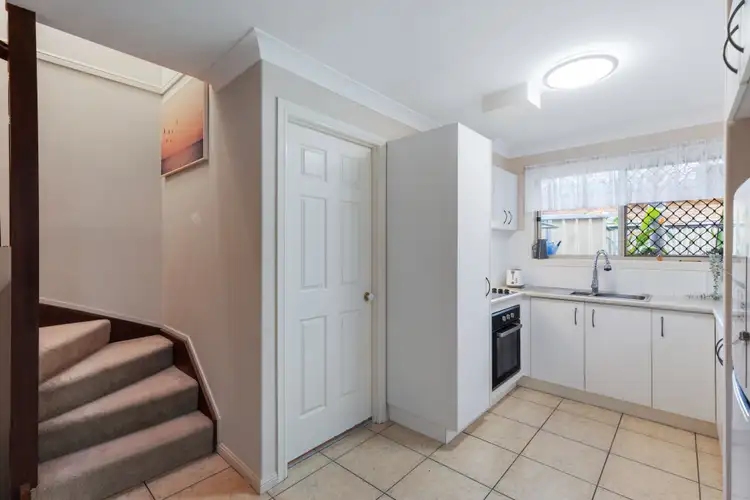 Sixth view of Homely unit listing, 2/5 Clark Terrace, Sandstone Point QLD 4511