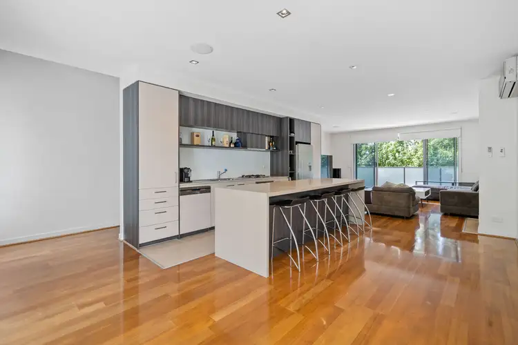 36 Chancellor Avenue, Bundoora VIC 3083