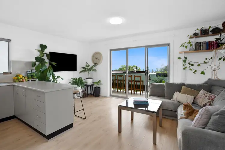 Second view of Homely unit listing, 4/2 Graylind Close, Collaroy NSW 2097