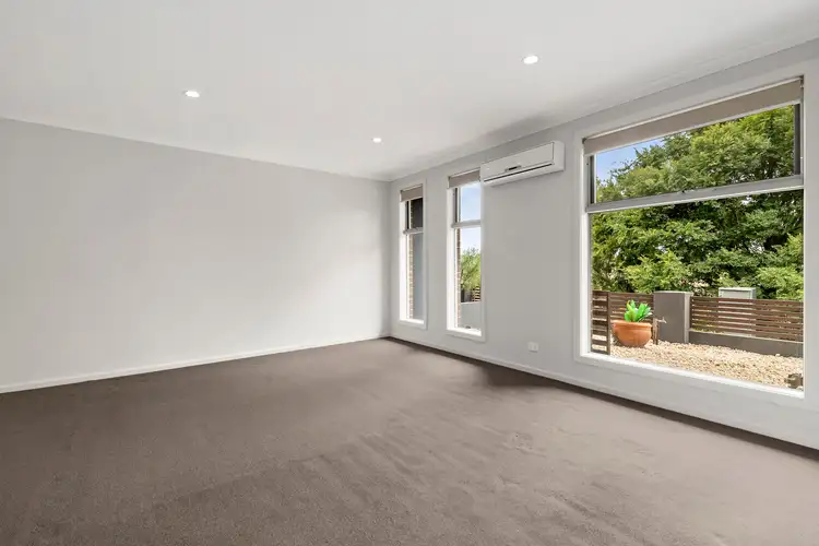 Main view of Homely townhouse listing, 7 Carlow Walk, Lalor VIC 3075