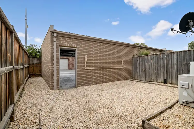 Sixth view of Homely townhouse listing, 7 Carlow Walk, Lalor VIC 3075
