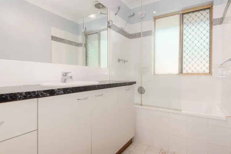 Seventh view of Homely house listing, 6 Fradelos Place, Usher WA 6230