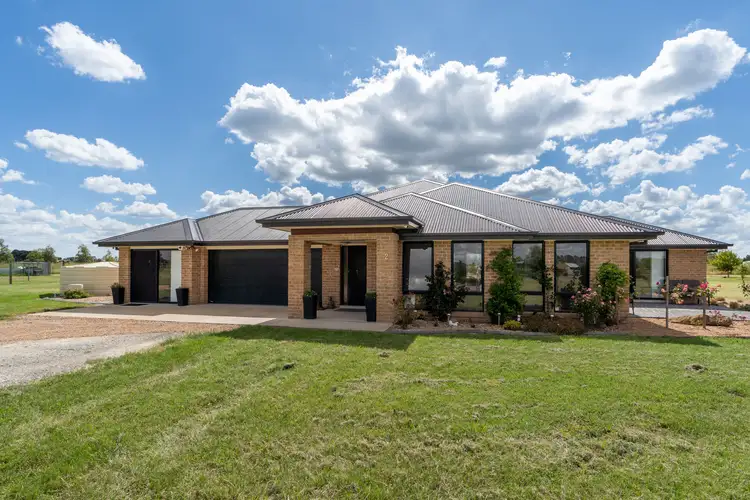 82 Spring Hill Road, Spring Hill NSW 2800