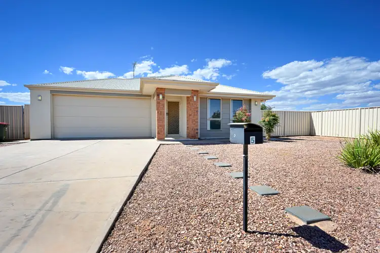 5 McMullen Court, Stirling North SA 5710