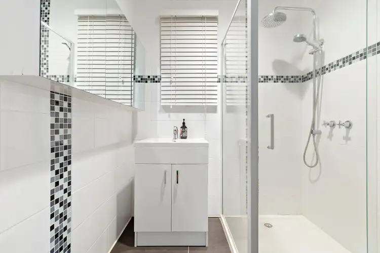 Sixth view of Homely house listing, 24 Melinga Crescent, Chadstone VIC 3148