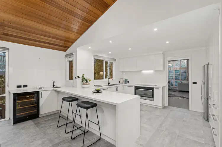 7 Page Court, Mulgrave VIC 3170
