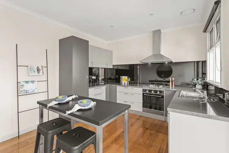 Fifth view of Homely unit listing, 1/17 Townsend Street, Glen Waverley VIC 3150