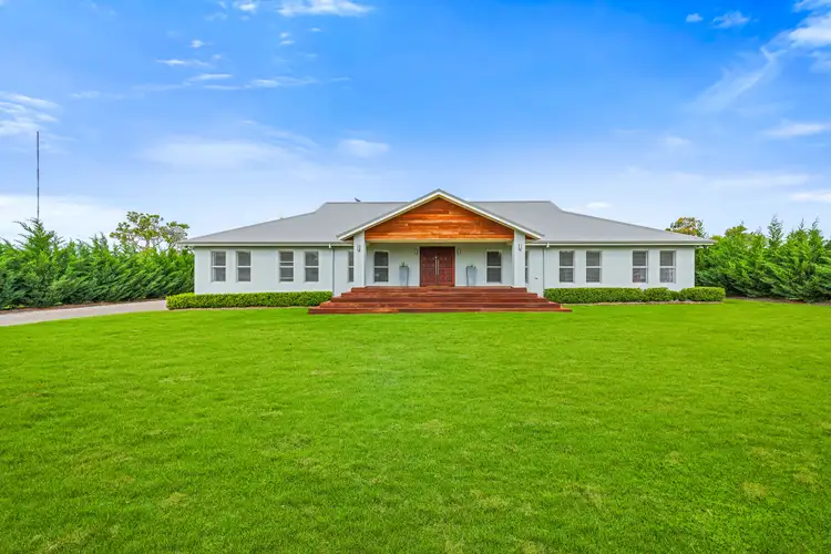 Main view of Homely house listing, 7 Edna Close, Tamworth NSW 2340