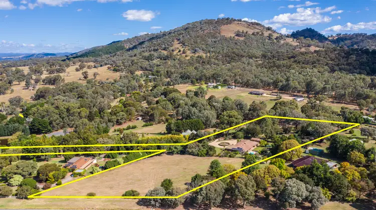 10 Hillton Court, Mansfield VIC 3722