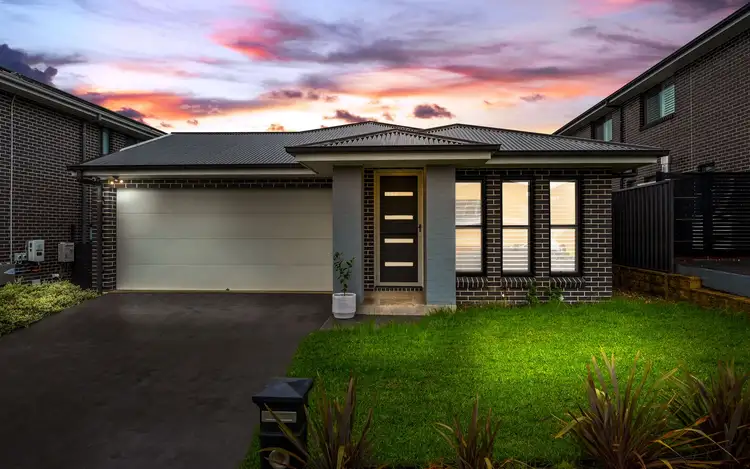 11 Toovey Avenue, Oran Park NSW 2570