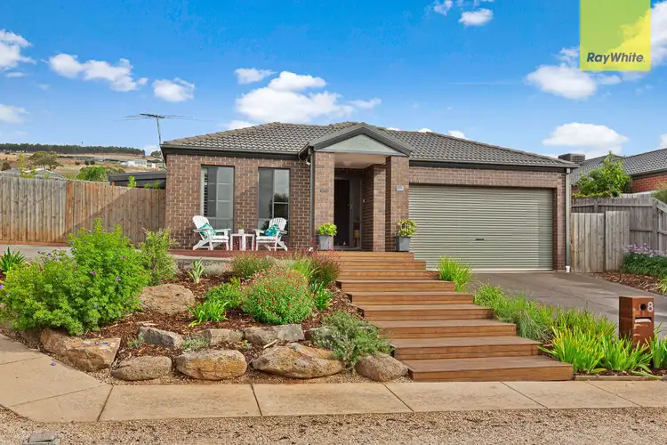 8 Light Close, Darley VIC 3340