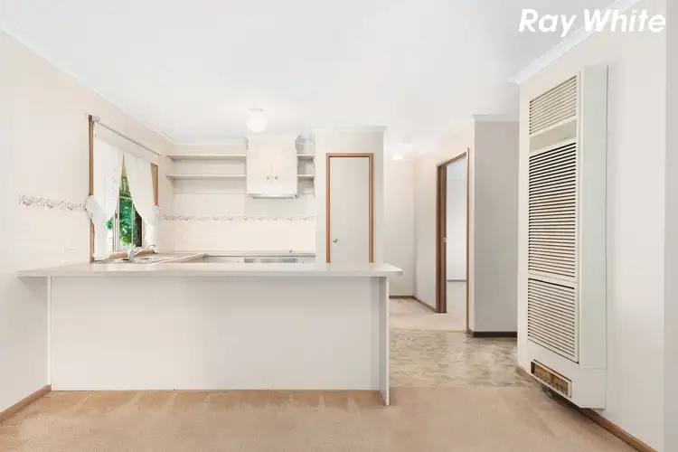 Fourth view of Homely house listing, 4 Magdalena Place, Berwick VIC 3806