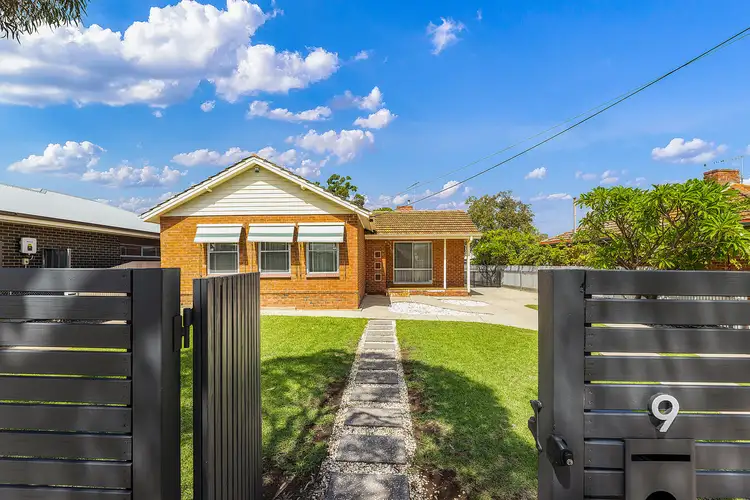 9 Selkirk Avenue, Clearview SA 5085