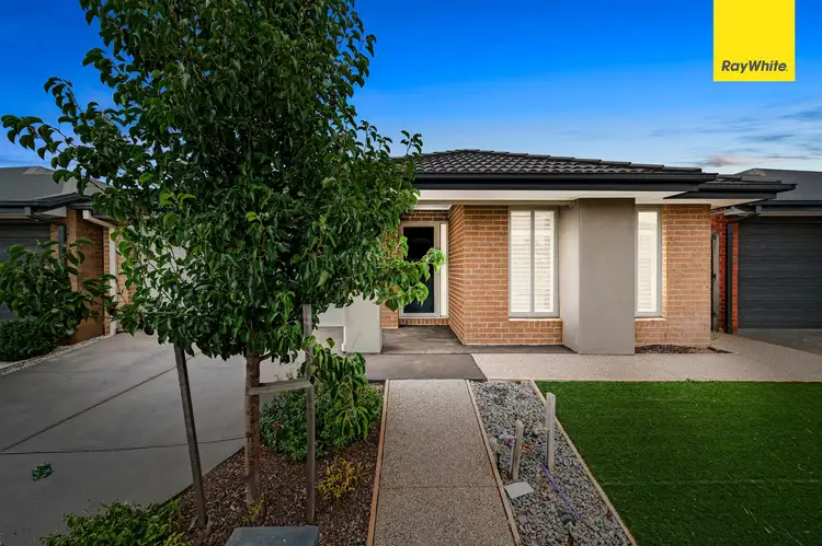 13 Bromley Circuit, Thornhill Park VIC 3335