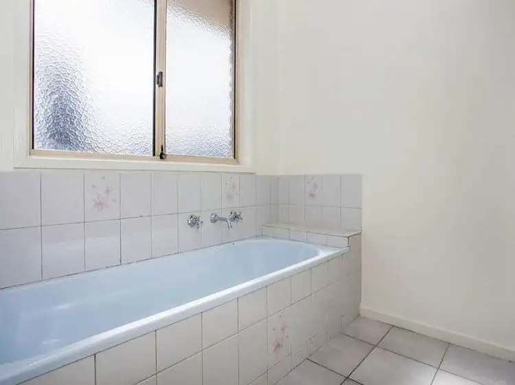 Sixth view of Homely house listing, 5 Mayton Court, Grovedale VIC 3216