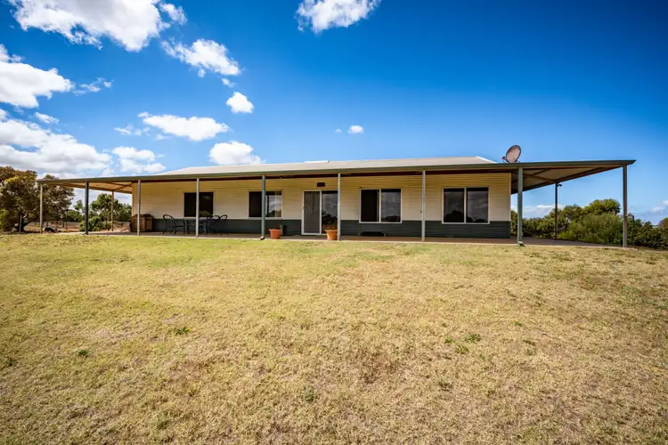 Second view of Homely house listing, 4 Meadow Lane, Walkaway WA 6528