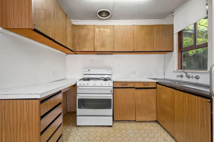 Fifth view of Homely house listing, 7 View Street, St Albans VIC 3021