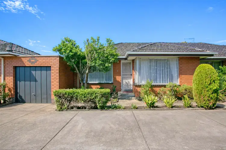 Main view of Homely unit listing, 2/8 Fettling Street, Preston VIC 3072