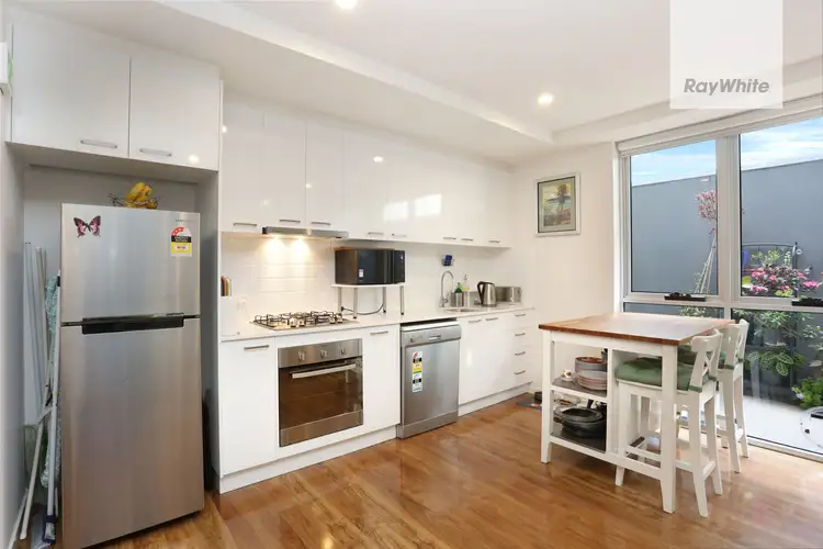 Third view of Homely apartment listing, 2/170 Albion Street, Brunswick VIC 3056